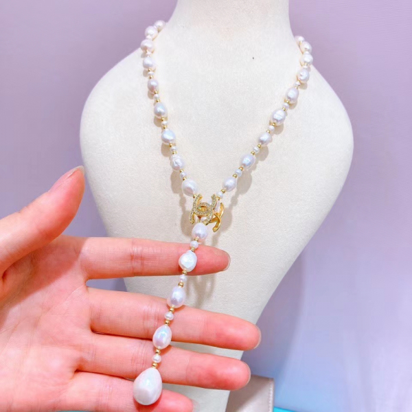 Popular In Autumn And Winter Freshwater Dainty Necklace Pearl