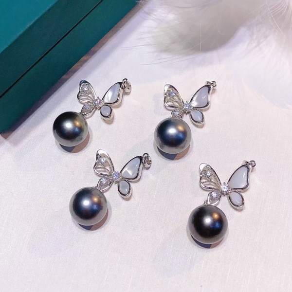 Latest design 10-11mmTahitian pearl jewelry 925 Sterling Silver mother shell butterfly pearl pendant