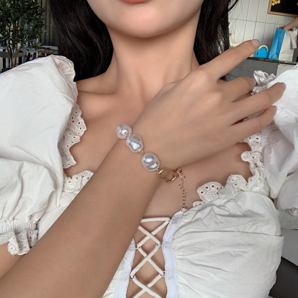 wholesale creative fashion baroque pearl bracelet brief personality pearl bangle